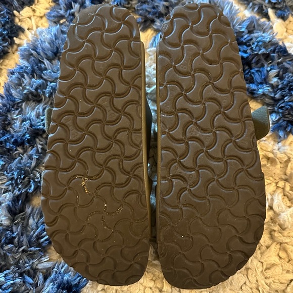 Birkenstock Arizona Women’s Sandals - Picture 6 of 8